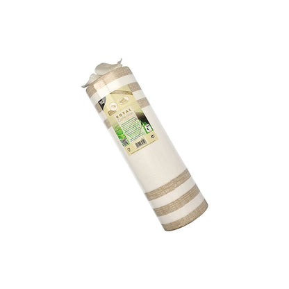 Um tapete de ioga enrolado com listras brancas e bege da PAPSTAR corredor de mesa semelhante a tecido PV-Tissue Mix "ROYAL Collection" da PAPSTAR GmbH possui um rótulo com detalhes do produto e símbolos, tudo feito em um design de mistura de polpa-viscose-tissue, que está verticalmente em frente a um fundo impecavelmente branco.