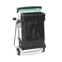 Die Tork 206550 Abfallsackhalterung für Bodenständer von TORK - Essity Professional Hygiene Germany GmbH ist ein tragbarer Abfallbehälter aus dem W1-System. Er enthält einen schwarzen Plastikbeutel, der von einem weißen Rahmen getragen wird, der mit Rädern und einem Griff für Mobilität ausgestattet ist. Er verfügt über eine rechteckige, offene Oberseite mit einem blaugrünen Akzent und hat an der Unterseite ein Fußpedal für bequeme Nutzung.