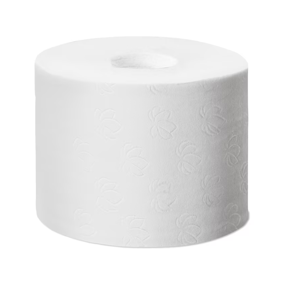 Um único rolo de papel higiénico Tork 472199 sem núcleo em branco avançado é apresentado sobre um fundo branco simples e apresenta um padrão floral subtil que destaca a excelente qualidade e o design ecológico.