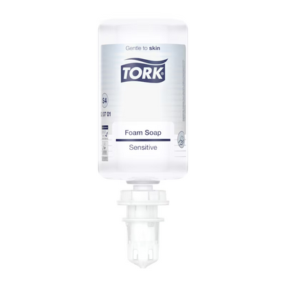 O sabonete em espuma para mãos sensível Tork 520701 Premium S4 (1000 ml) da TORK – Essity Professional Hygiene Germany GmbH é fornecido em uma garrafa transparente com dispensador de base. No rótulo estão as inscrições "Suave para a pele", "Sabonete em espuma", "Sensível" e é certificado pela ECARF.