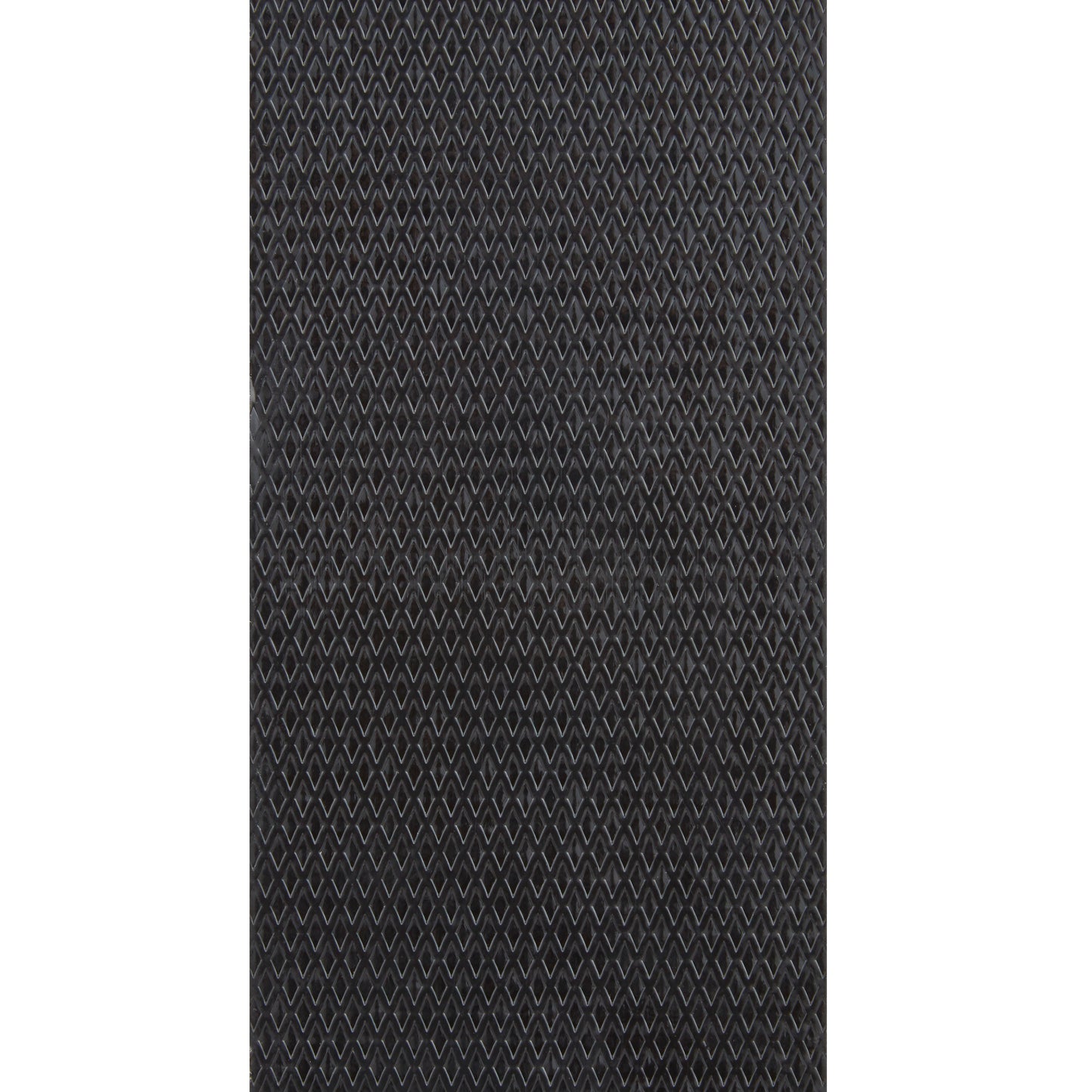 Eine Nahaufnahme einer dunkelgrauen Oberfläche mit einem sich wiederholenden Rautenraster, das der Textur des Scotch® Extremium™ Ultra Hochleistungs-Klebeband DT17 (25 m x 48 mm) der 3M Deutschland GmbH ähnelt, das für sein einheitliches, leistungsstarkes Design bekannt ist.