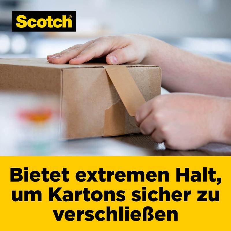 Uma pessoa fecha uma caixa marrom com fita de embalagem de papel Scotch® Box Lock™ (48 mm x 22,8 m, 1 rolo) da 3M Deutschland GmbH; o texto em alemão destaca a fixação robusta para fechamentos seguros de caixas em fundo amarelo.