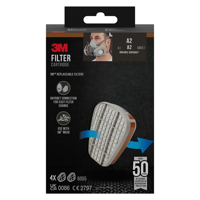 Uma embalagem preta do cartucho de filtro 3M™ 6055, A2 Vapores Orgânicos da 3M Deutschland GmbH, que mostra um cartucho com uma grade branca e uma seta para fixação e indica filtros substituíveis para vapores orgânicos e compatibilidade com máscaras.
