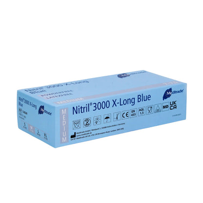 Uma caixa de Meditrade Nitril® 3000 X-Long 100 unid. luvas de nitrilo extralongas, azuis em tamanho médio, com embalagem azul com detalhes do produto e certificações. Estas luvas de nitrilo oferecem proteção pela Meditrade GmbH.